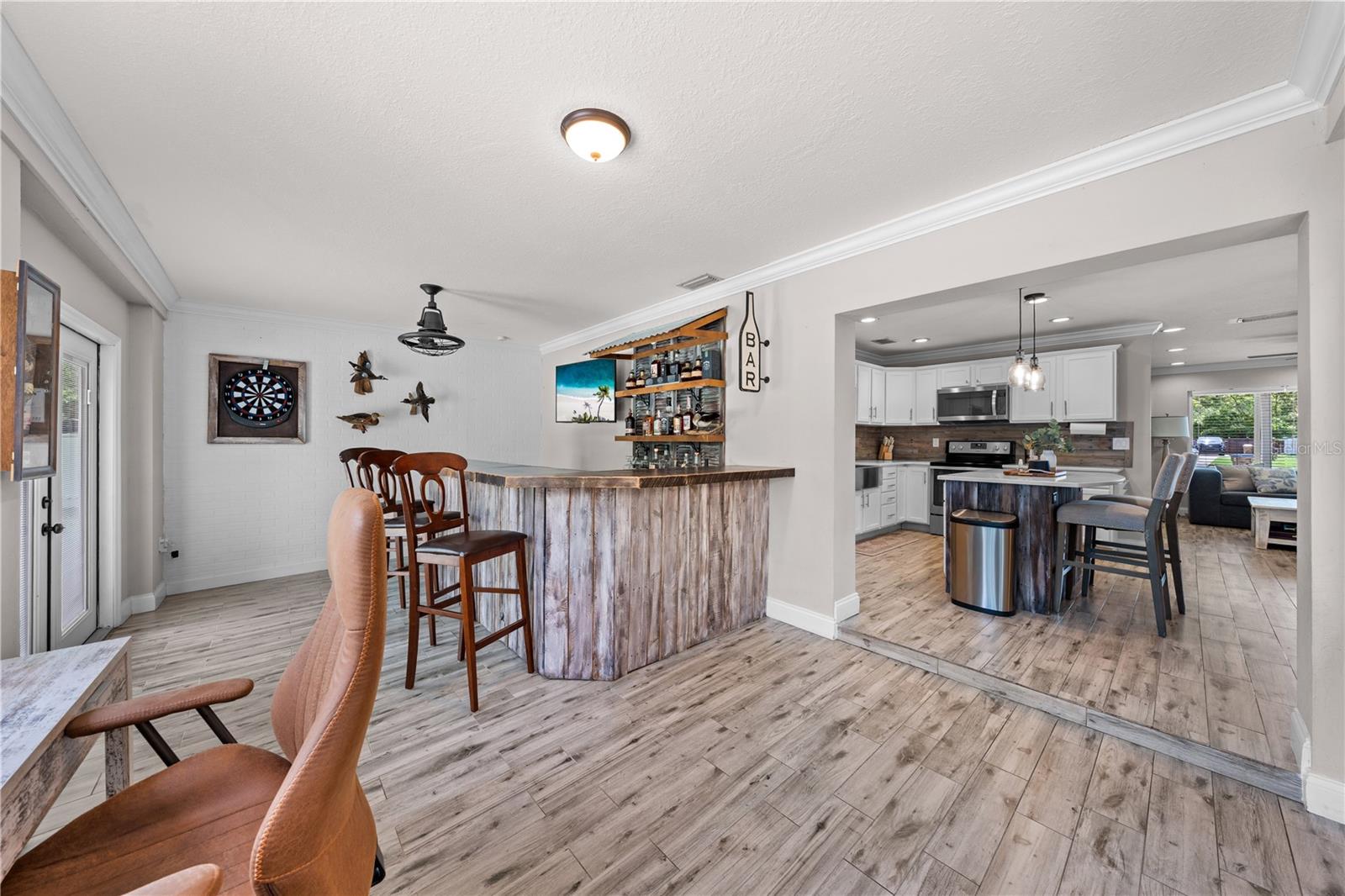 TWIN LAKES TERRACE - Residential