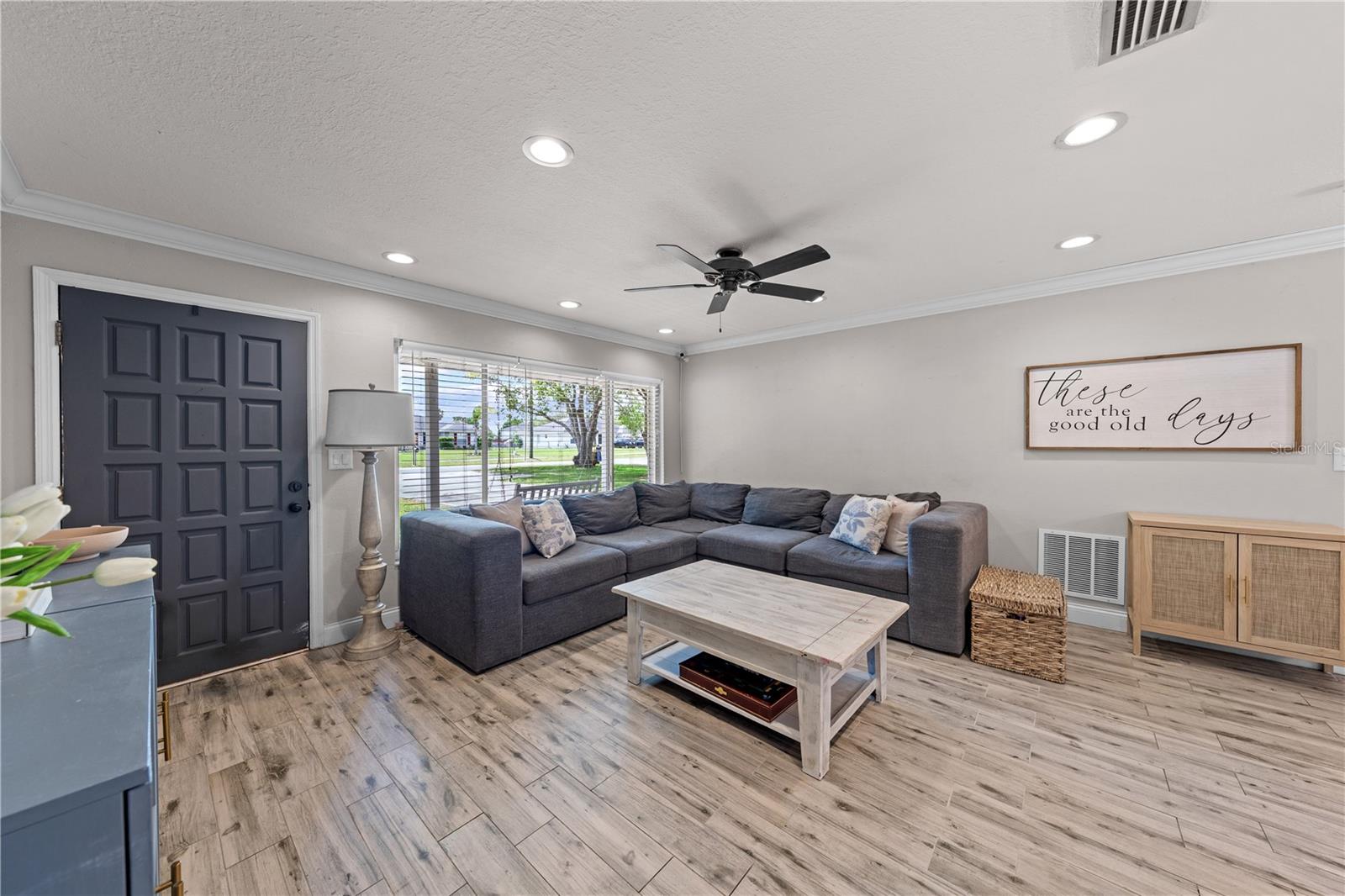 TWIN LAKES TERRACE - Residential