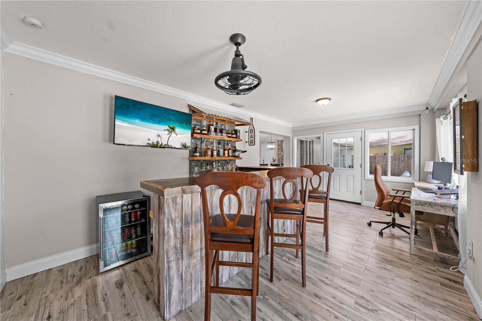 TWIN LAKES TERRACE - Residential