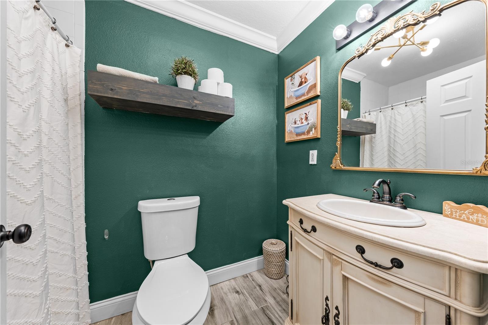 TWIN LAKES TERRACE - Residential