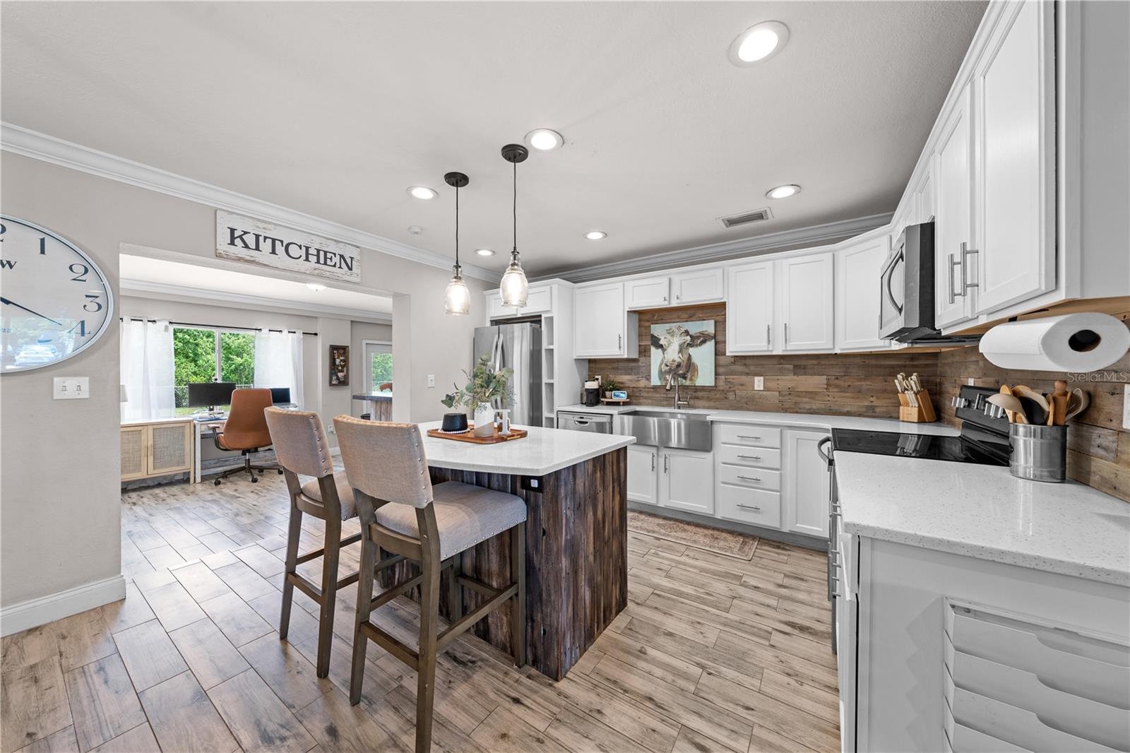 TWIN LAKES TERRACE - Residential