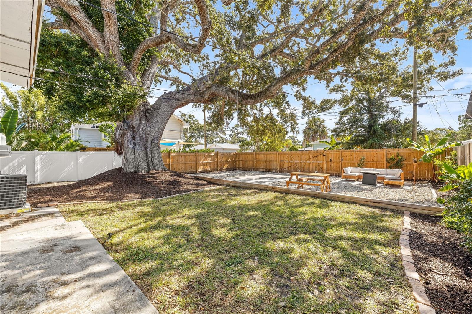 HALLS CENTRAL AVE 3 - Residential Lease