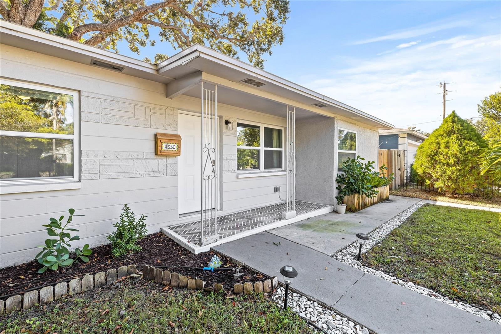 HALLS CENTRAL AVE 3 - Residential Lease