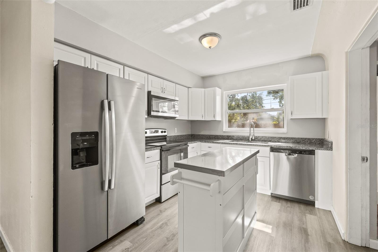 HALLS CENTRAL AVE 3 - Residential Lease