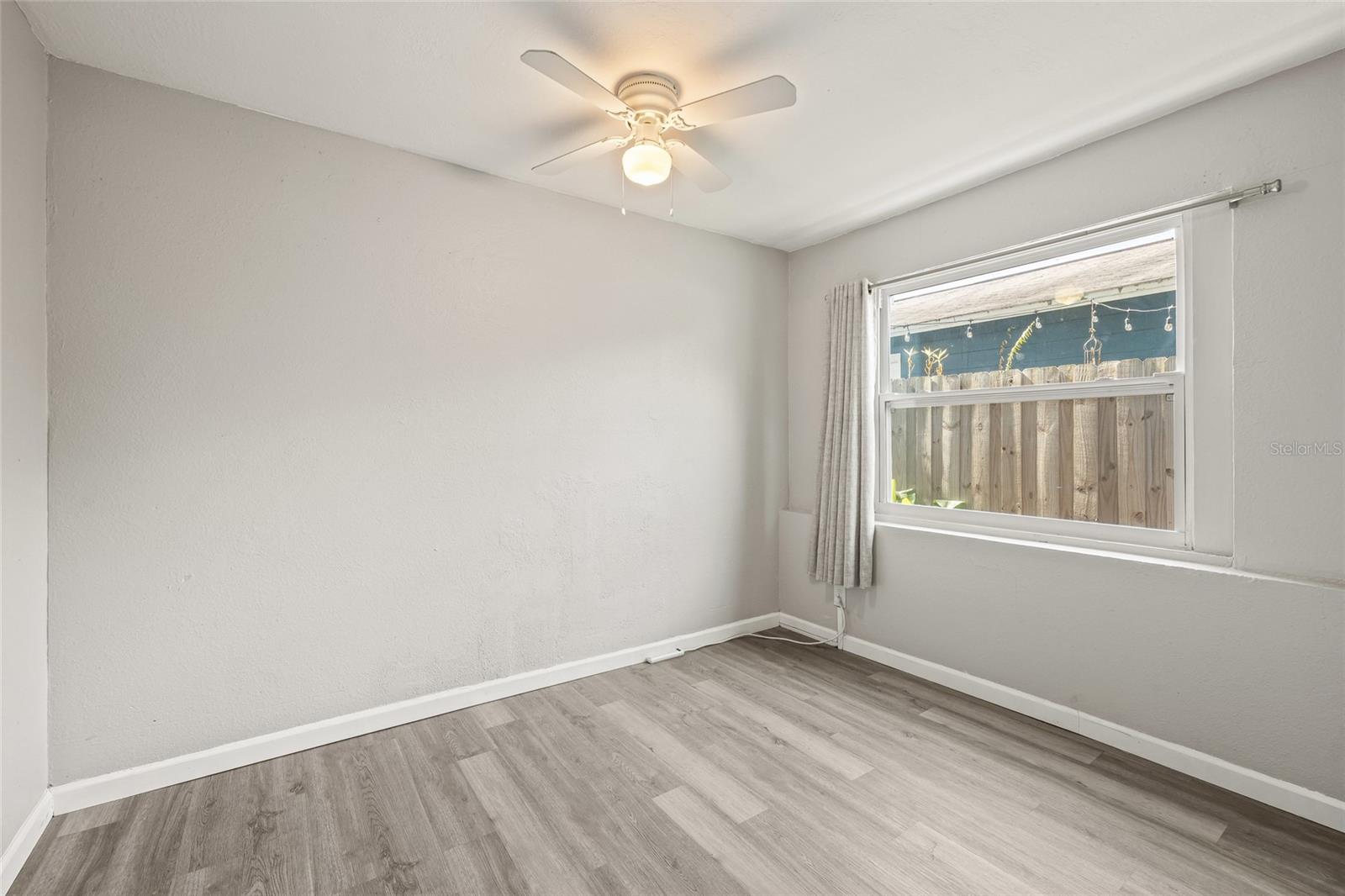 HALLS CENTRAL AVE 3 - Residential Lease