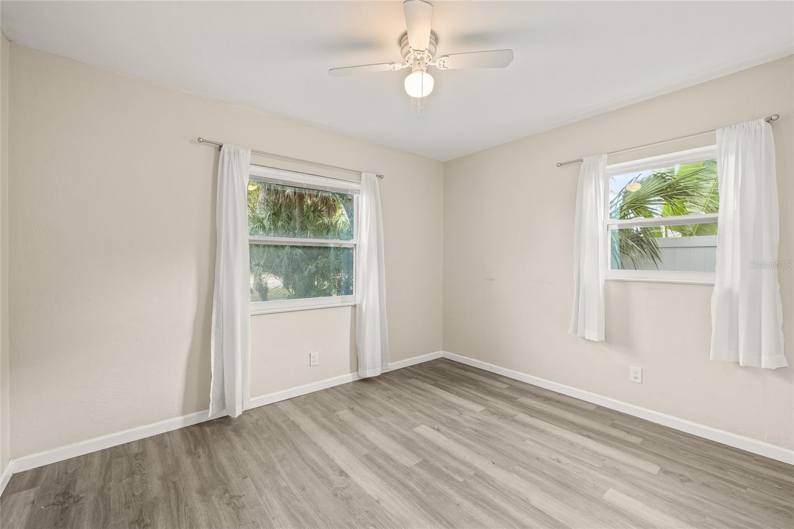 HALLS CENTRAL AVE 3 - Residential Lease