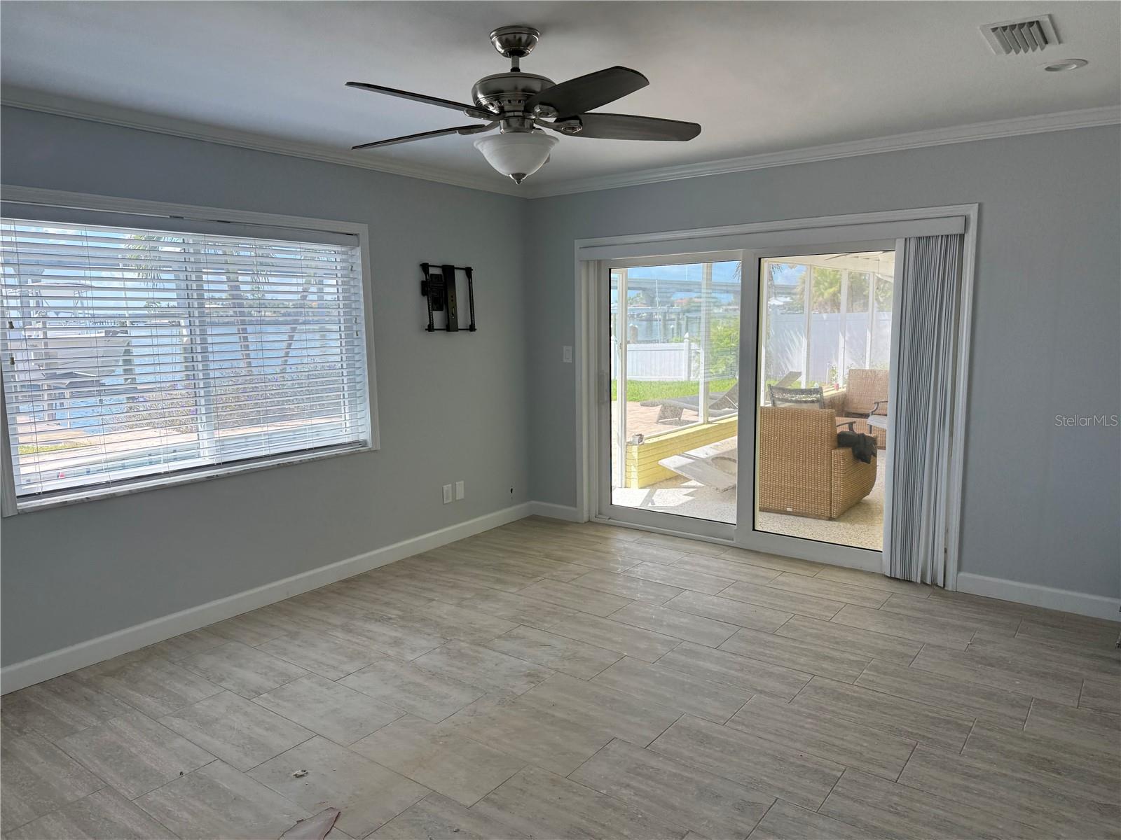BELLE VISTA POINT 1ST ADD - Residential Lease