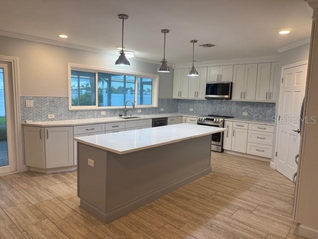 BELLE VISTA POINT 1ST ADD - Residential Lease