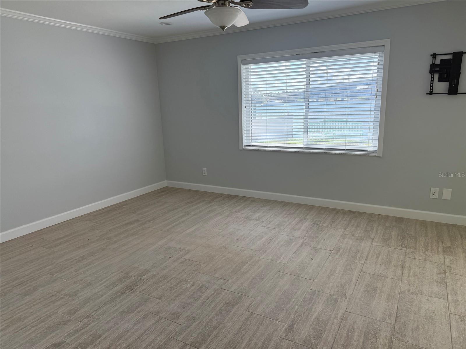BELLE VISTA POINT 1ST ADD - Residential Lease