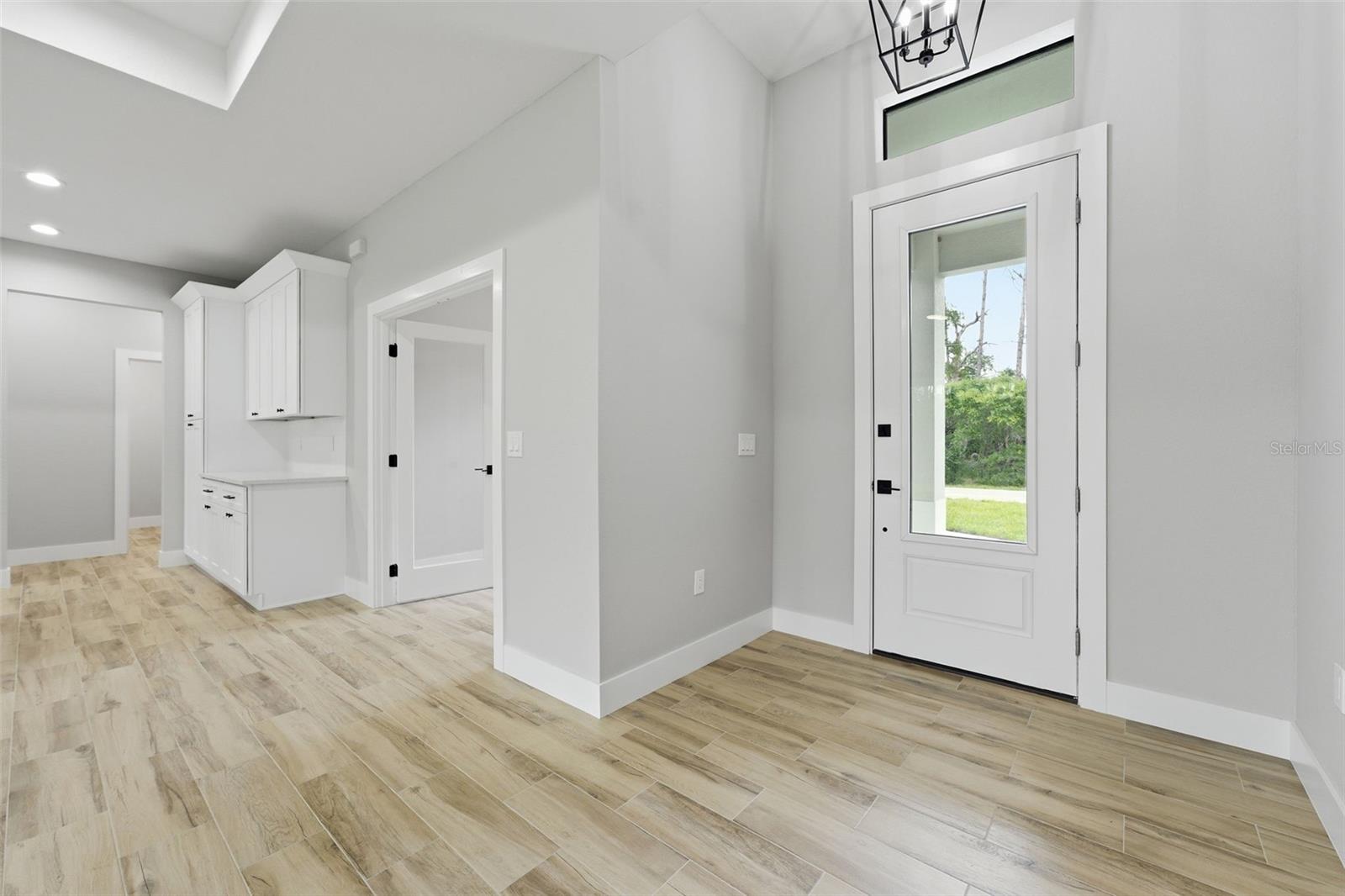 Search Properties for Sale 4 1113 SHERWIN STREET