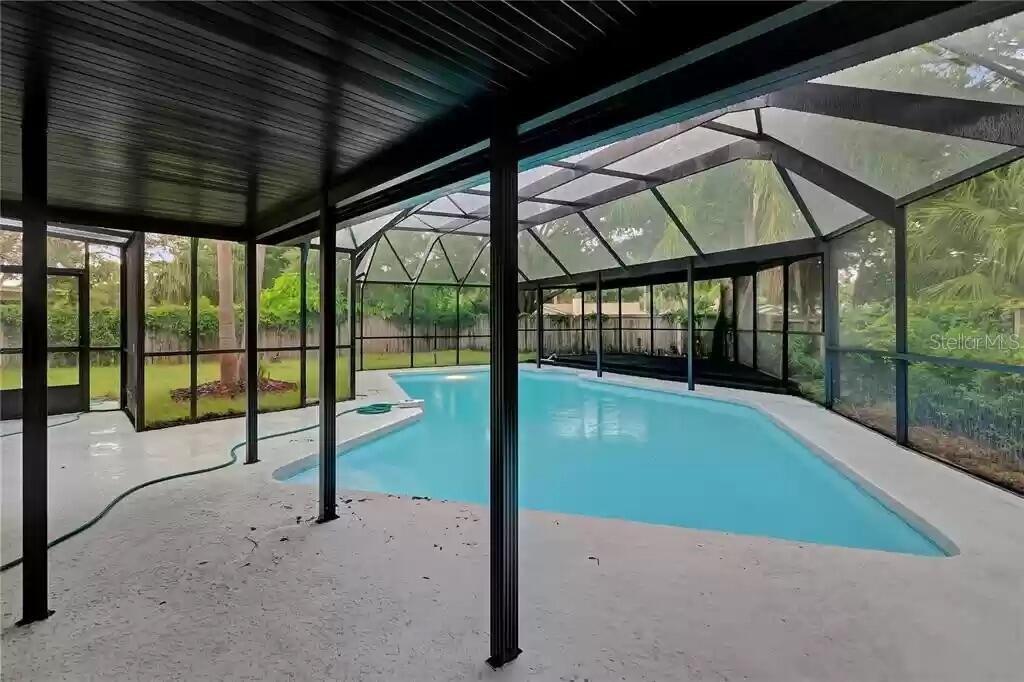 15609 TIMBERLINE DRIVE