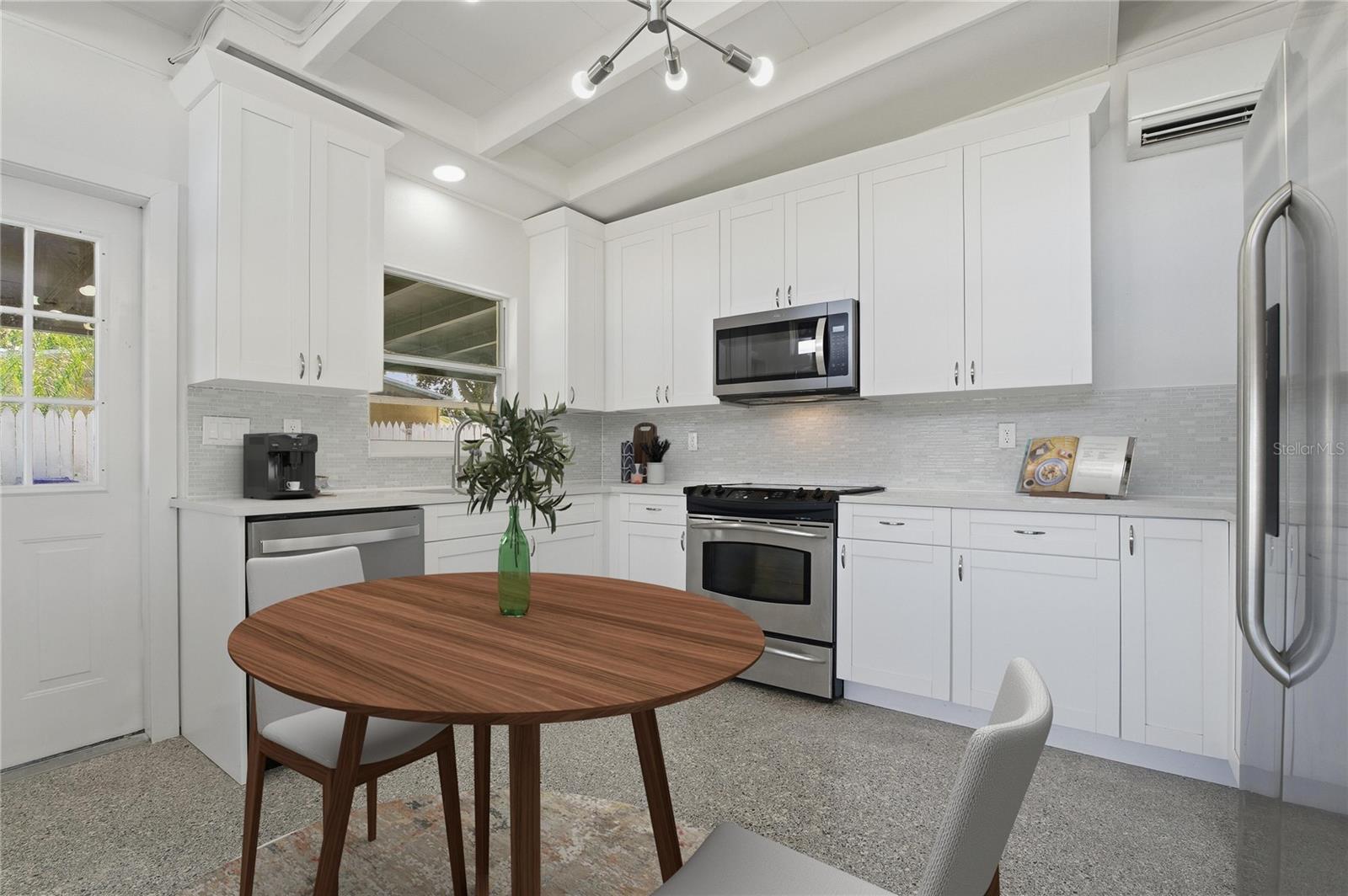 OLDSMAR COUNTRY CLUB ESTATES SEC 3 - Residential