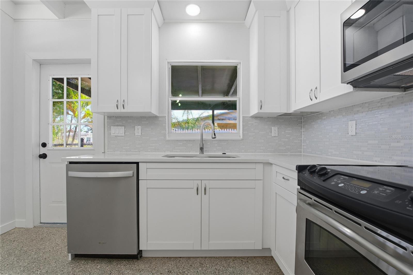 OLDSMAR COUNTRY CLUB ESTATES SEC 3 - Residential