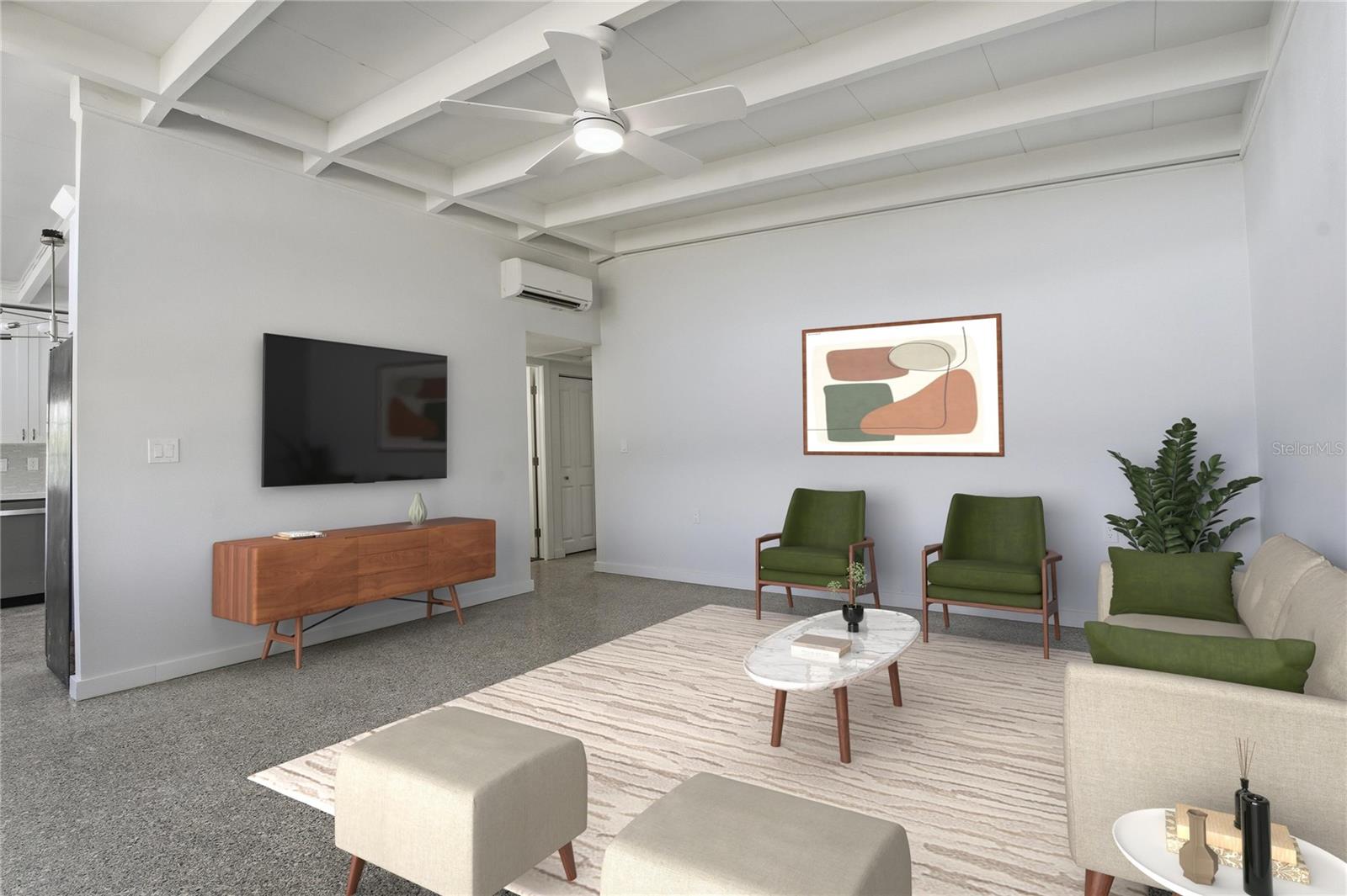 316 COUNTRY CLUB DRIVE