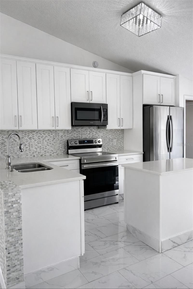 HILLS OF LAKE MARY PH 2 - Residential