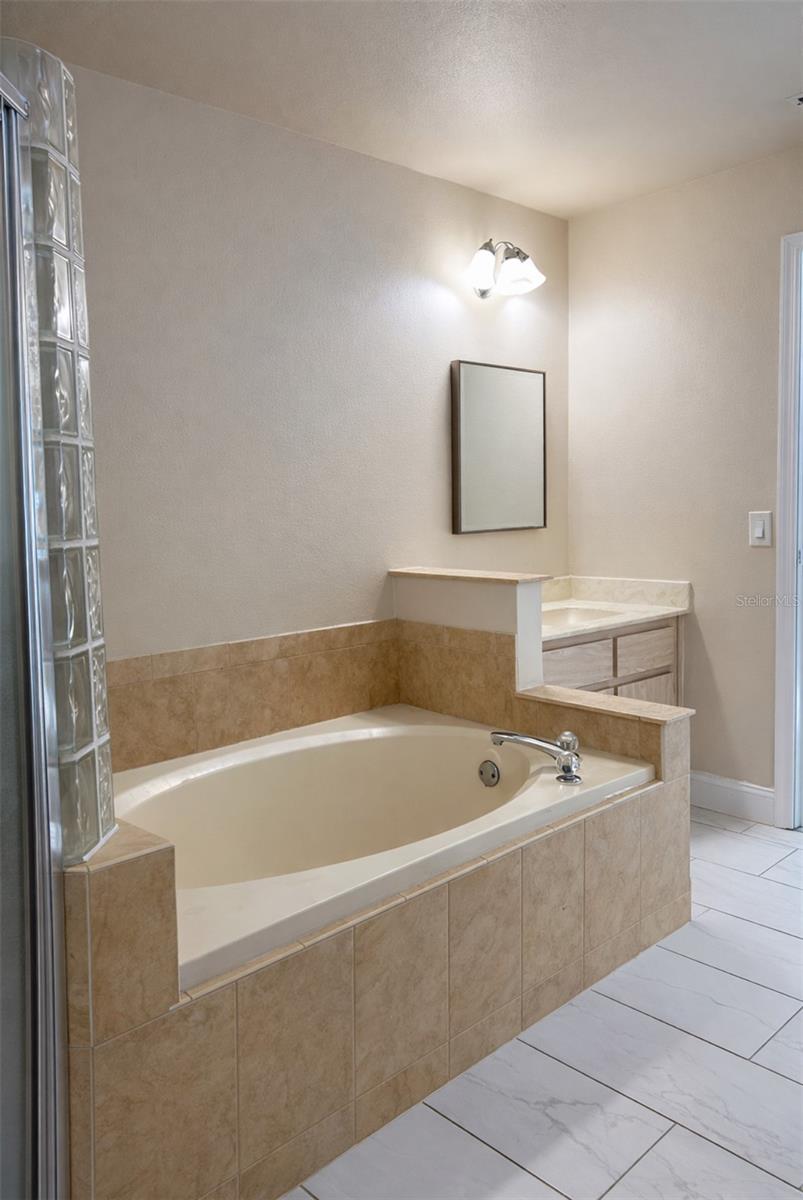 HILLS OF LAKE MARY PH 2 - Residential