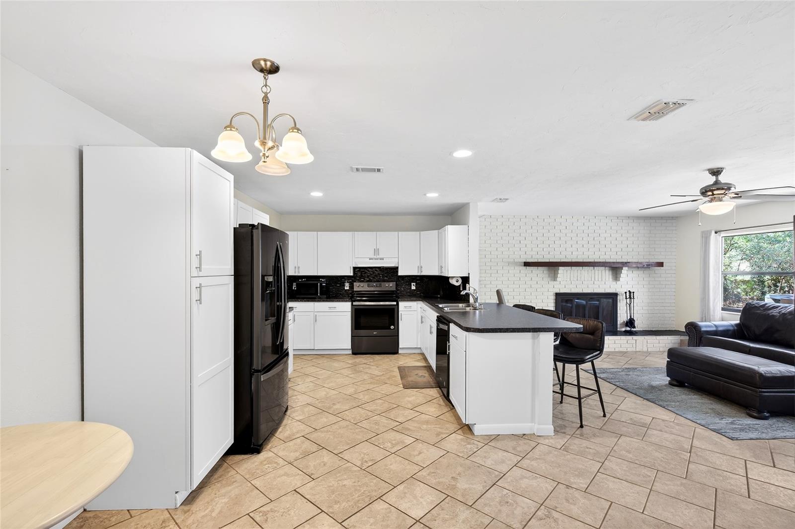 RAINBOW SPRINGS - Residential