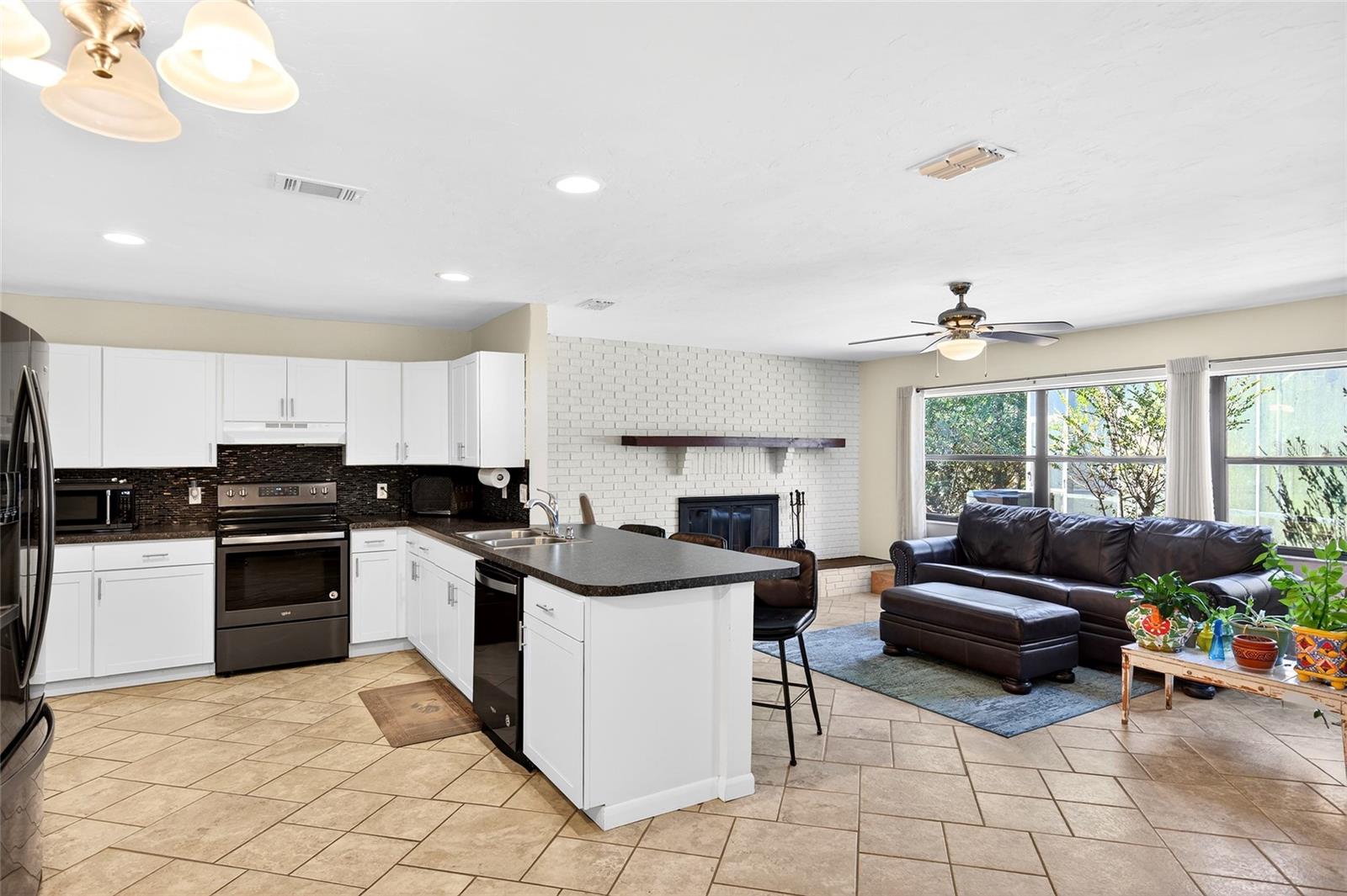 RAINBOW SPRINGS - Residential