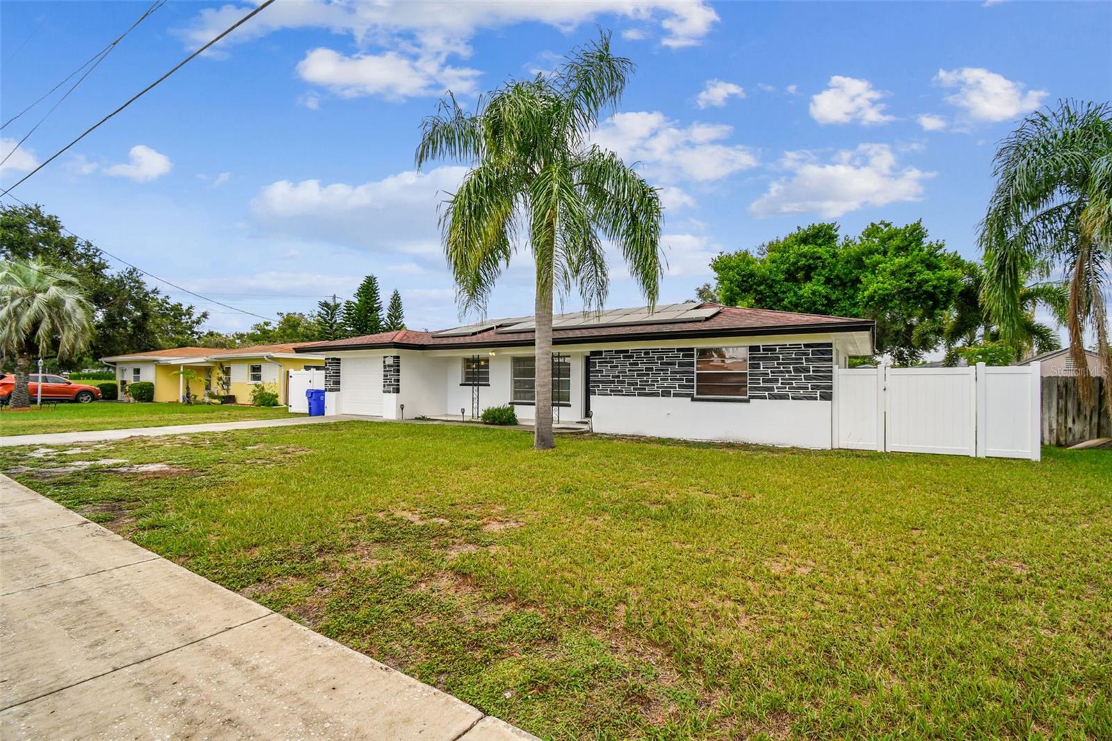 1561 BASS BOULEVARD