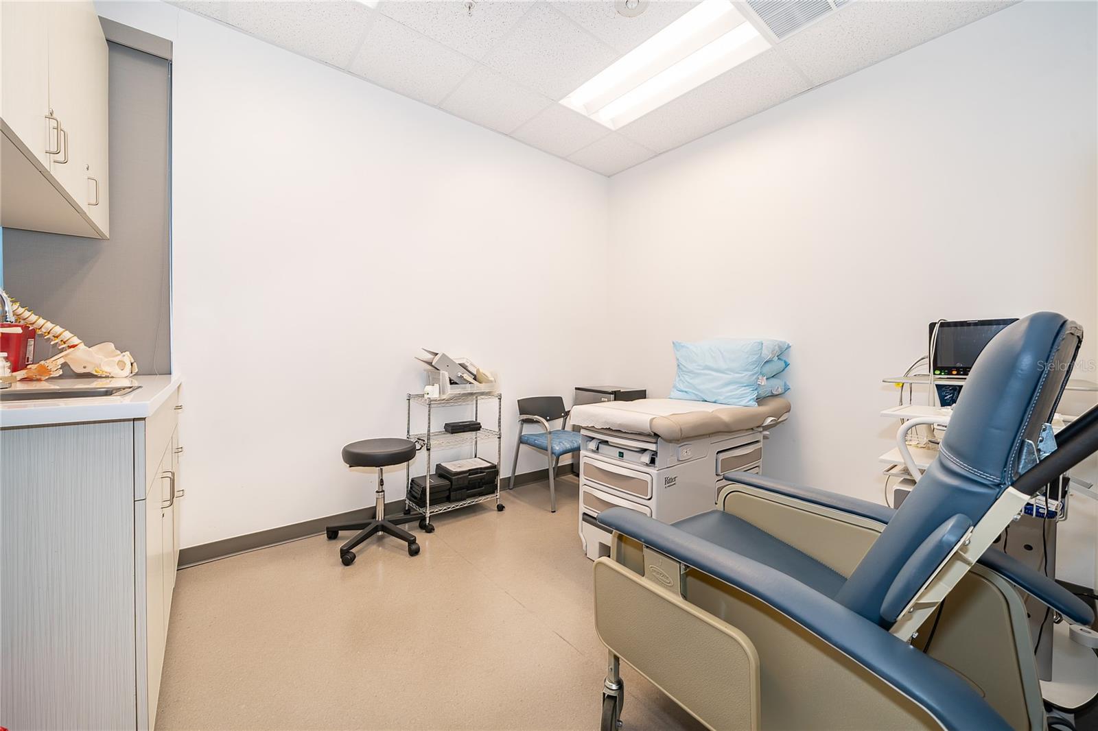 OVIEDO OFFICE PARK A CONDO - Commercial Sale