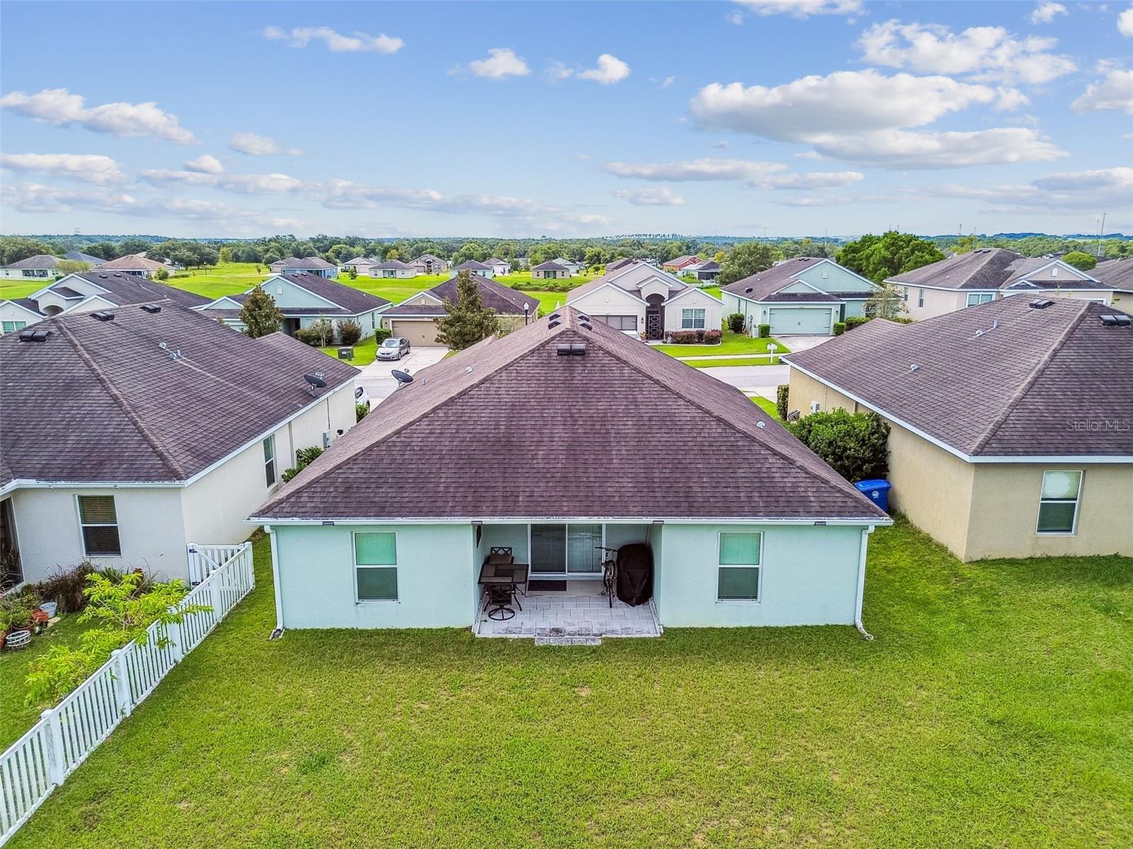 SHERMAN HILLS SEC 3 - Residential