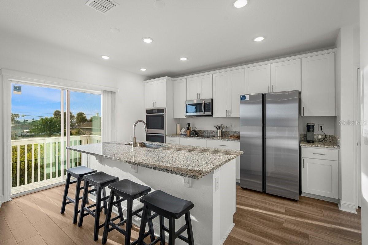 3828 S ATLANTIC AVENUE