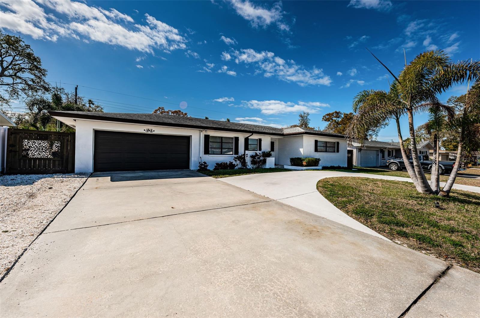 SUNSET LAKE ESTATES - Residential