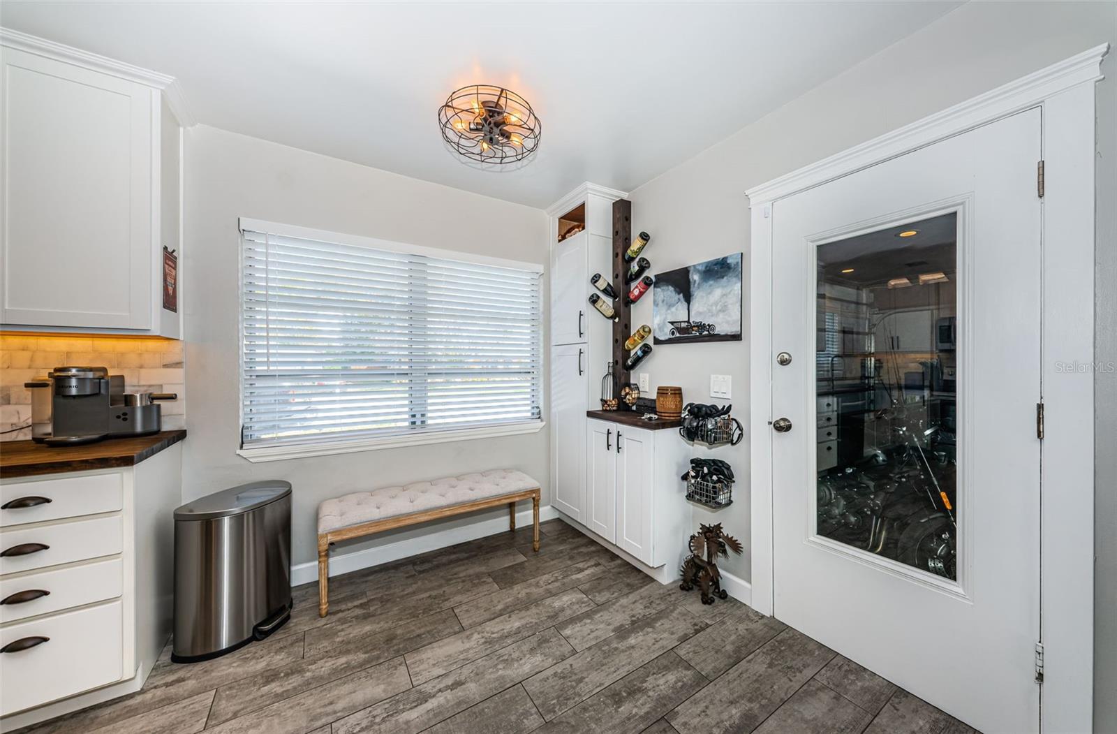 SUNSET LAKE ESTATES - Residential