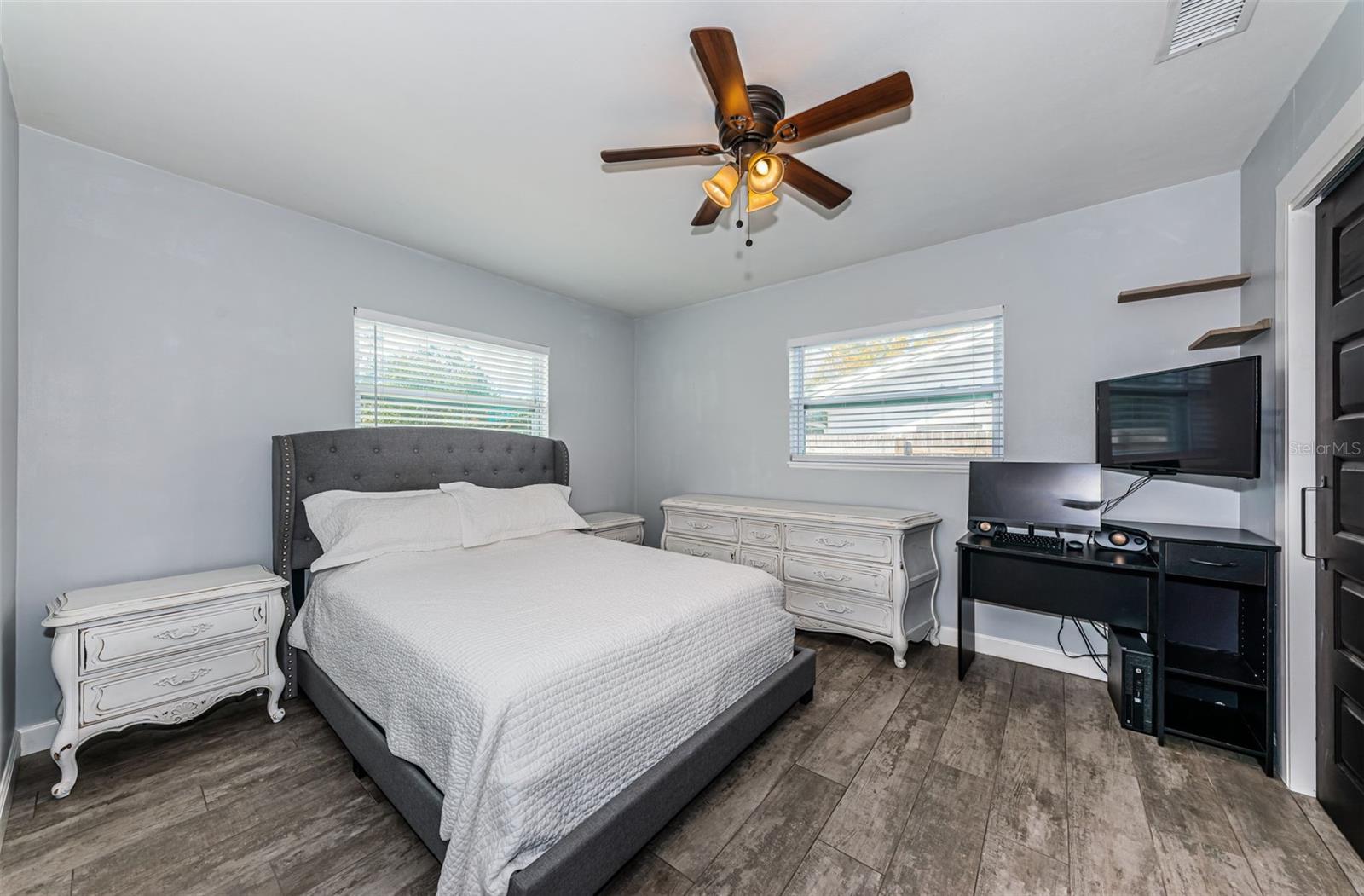 SUNSET LAKE ESTATES - Residential