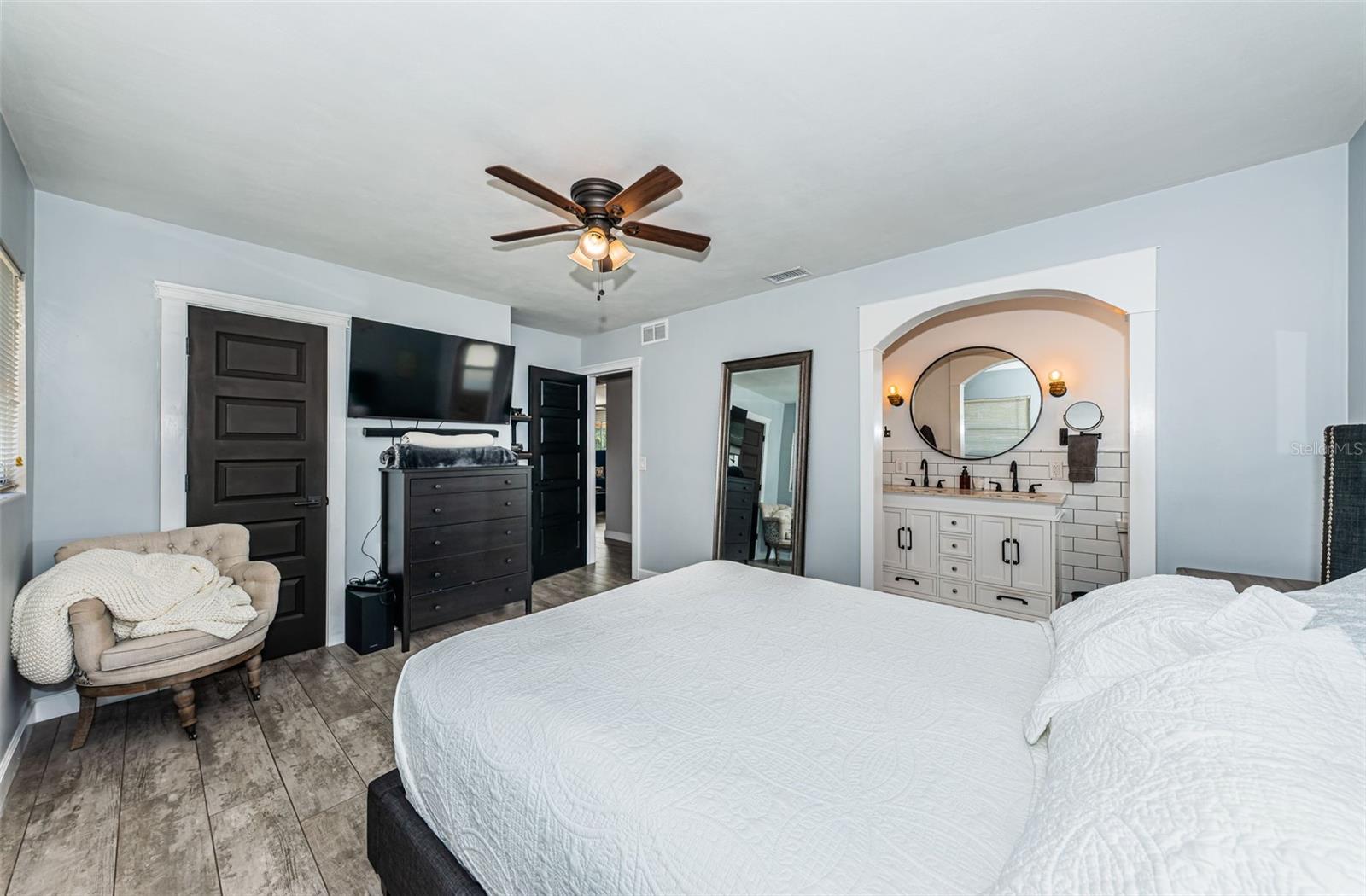 SUNSET LAKE ESTATES - Residential