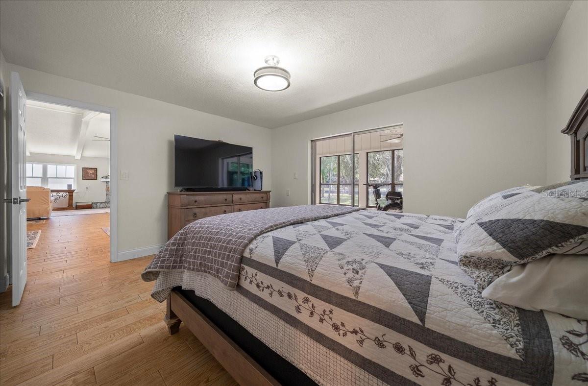 001896 VILLAGE OF PICARDY - Residential