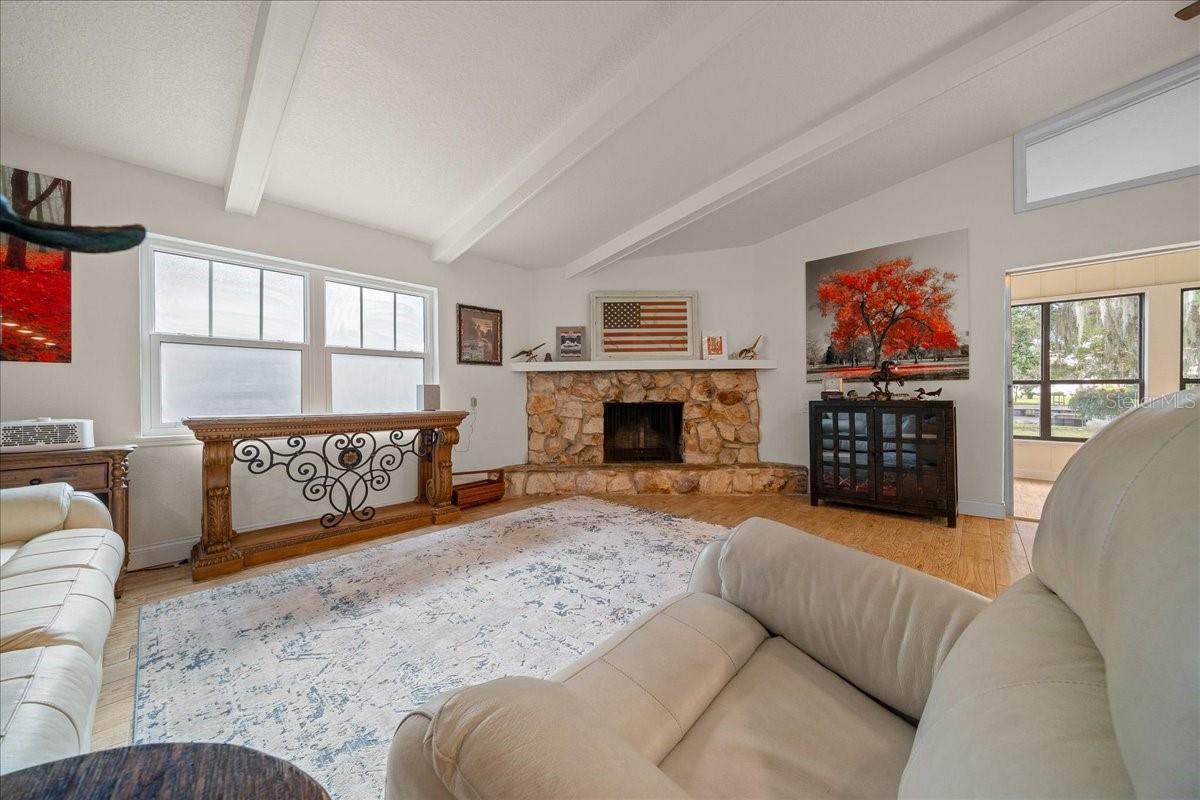 001896 VILLAGE OF PICARDY - Residential