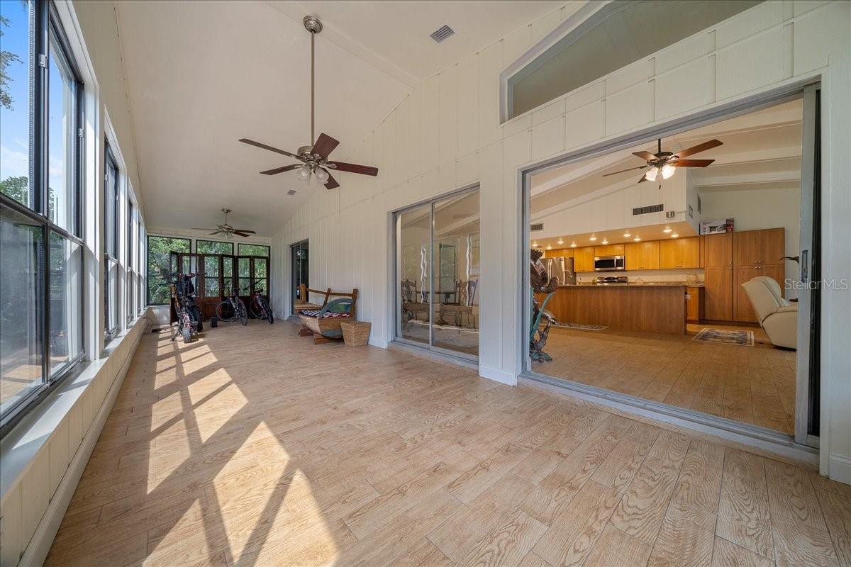 001896 VILLAGE OF PICARDY - Residential