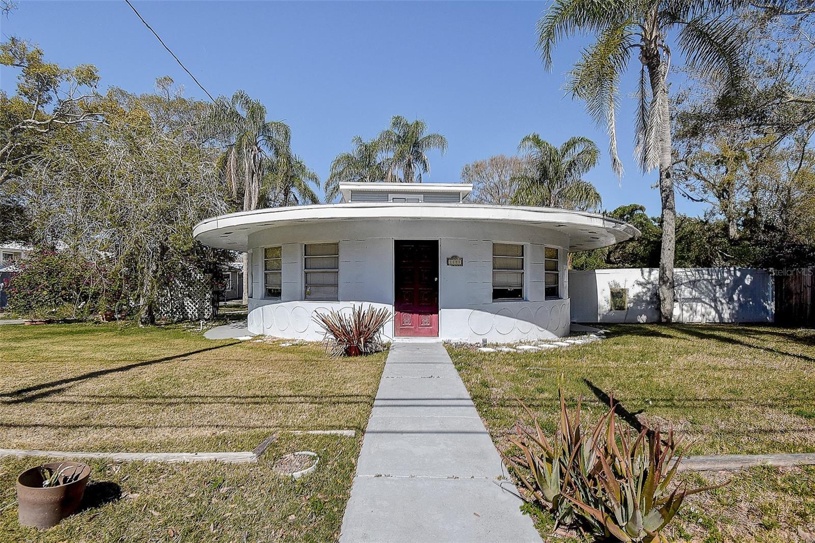 1111 DR M L KING JR STREET N