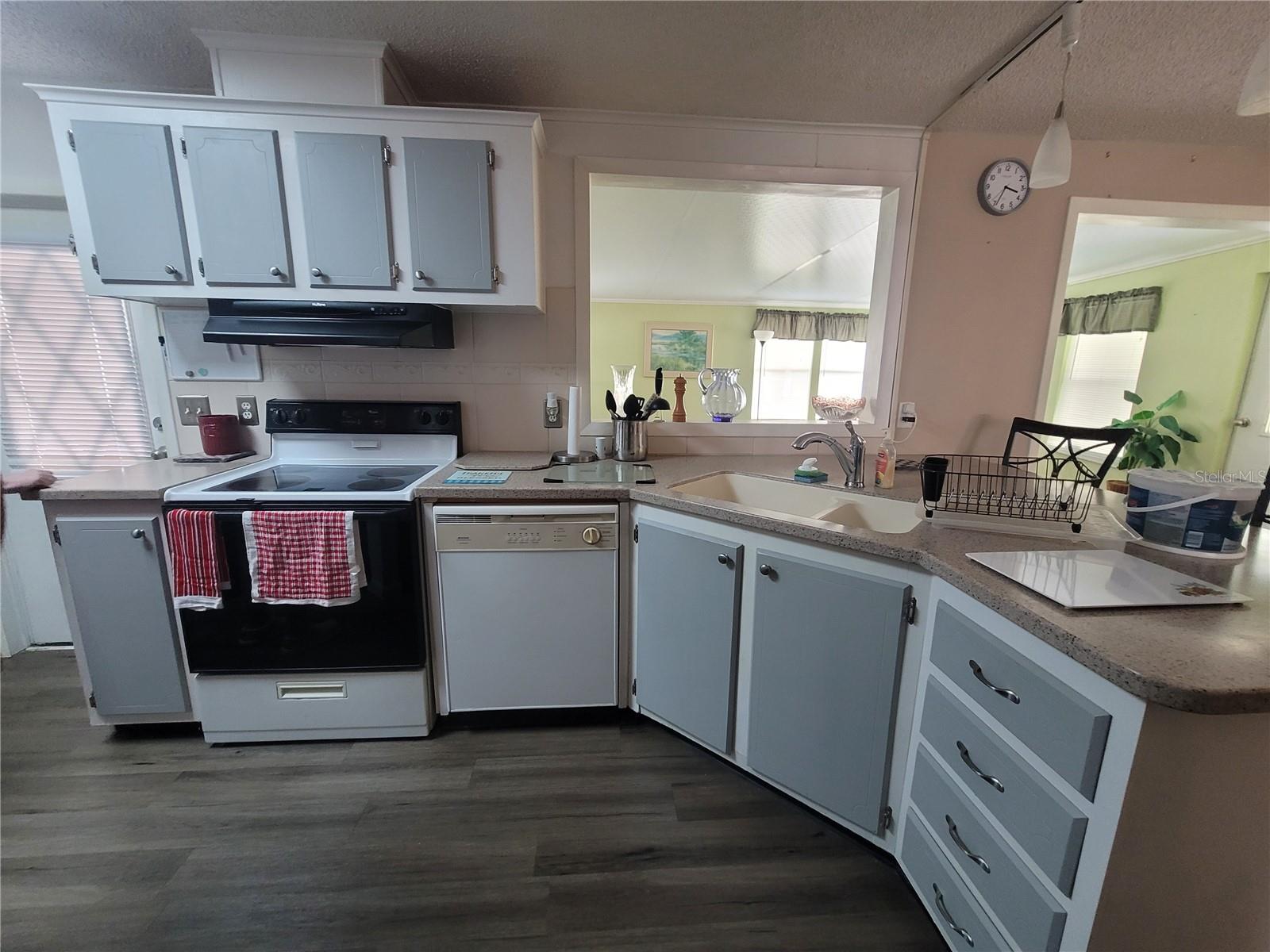 SWEETWATER GOLF & TENNIS CLUB ADD 01 - Residential
