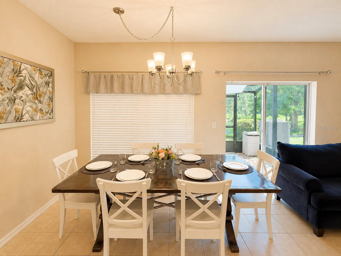 2379 CARAVELLE CIRCLE