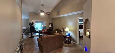 Tiny photo for 336 Lakecrest Drive, Tavares, FL 32778 (MLS # G5110511)