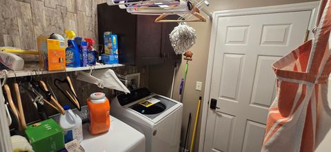 Tiny photo for 336 Lakecrest Drive, Tavares, FL 32778 (MLS # G5110511)