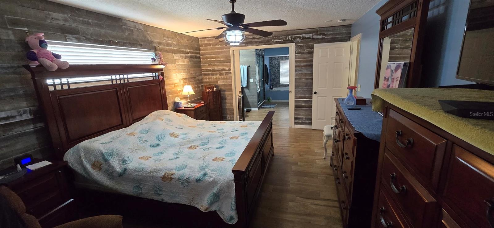 TAVARES SOUTH SHORES ON LAKE EUSTIS - Residential