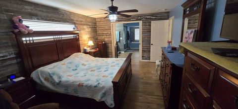 Tiny photo for 336 Lakecrest Drive, Tavares, FL 32778 (MLS # G5110511)