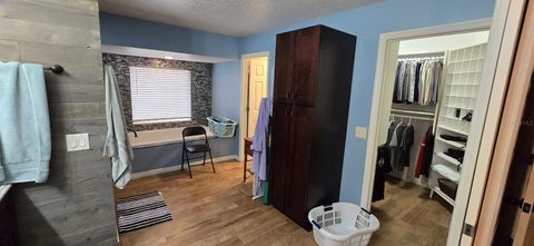 Tiny photo for 336 Lakecrest Drive, Tavares, FL 32778 (MLS # G5110511)