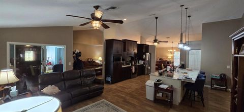 Tiny photo for 336 Lakecrest Drive, Tavares, FL 32778 (MLS # G5110511)