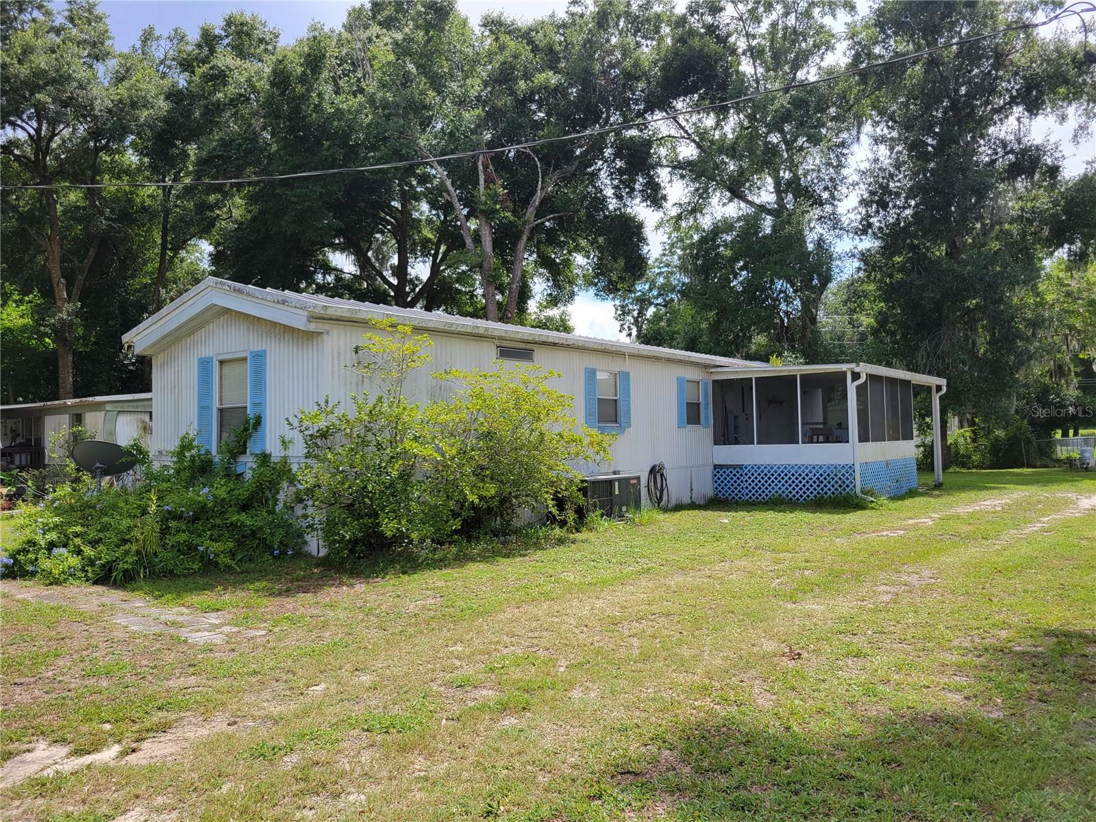 View SUMMERFIELD, FL 34491 mobile home