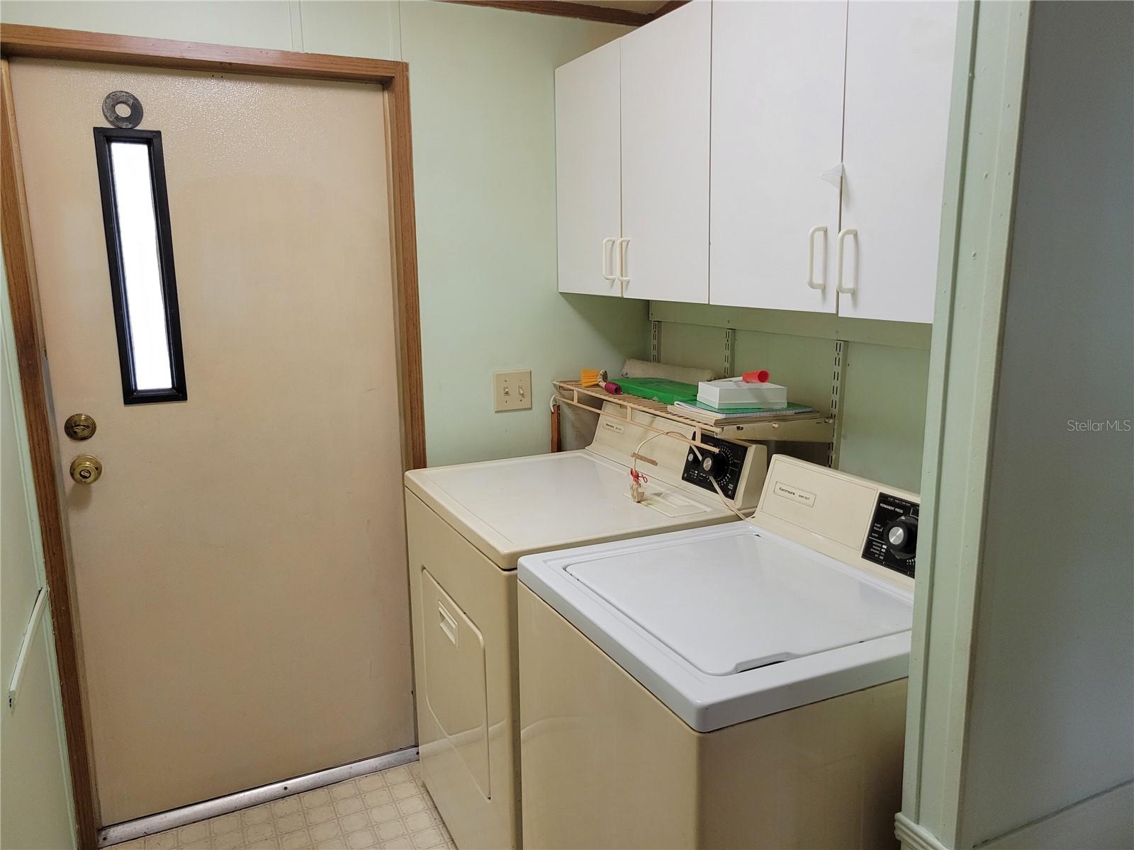Photo 11 of 14 of 14724 SE 47TH COURT mobile home