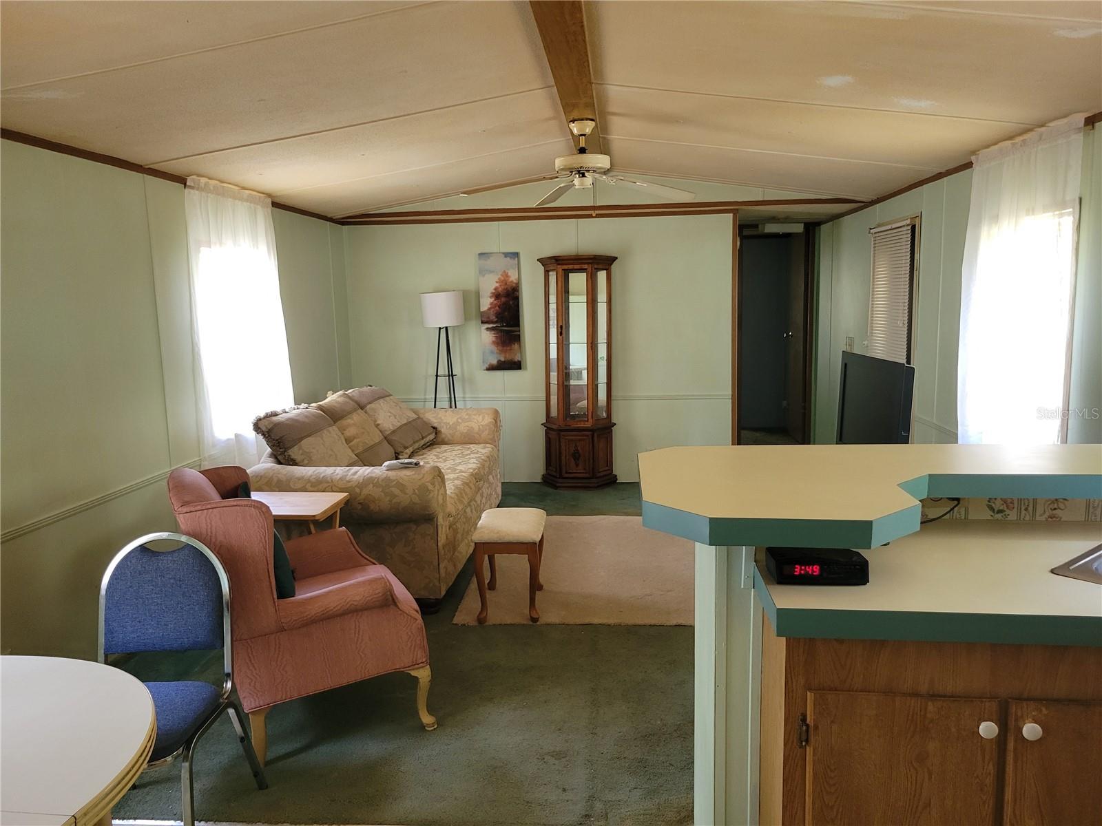 Photo 3 of 14 of 14724 SE 47TH COURT mobile home