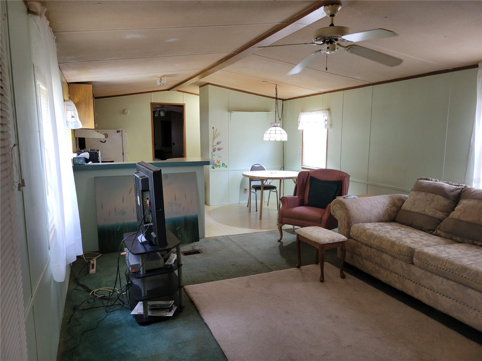 Photo 2 of 14 of 14724 SE 47TH COURT mobile home