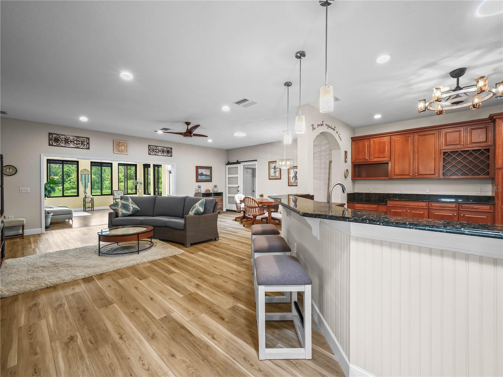 3802 LITCHFIELD LOOP