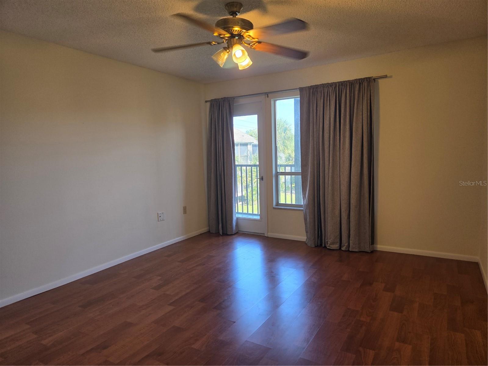 SAYBROOK MANOR - Residential