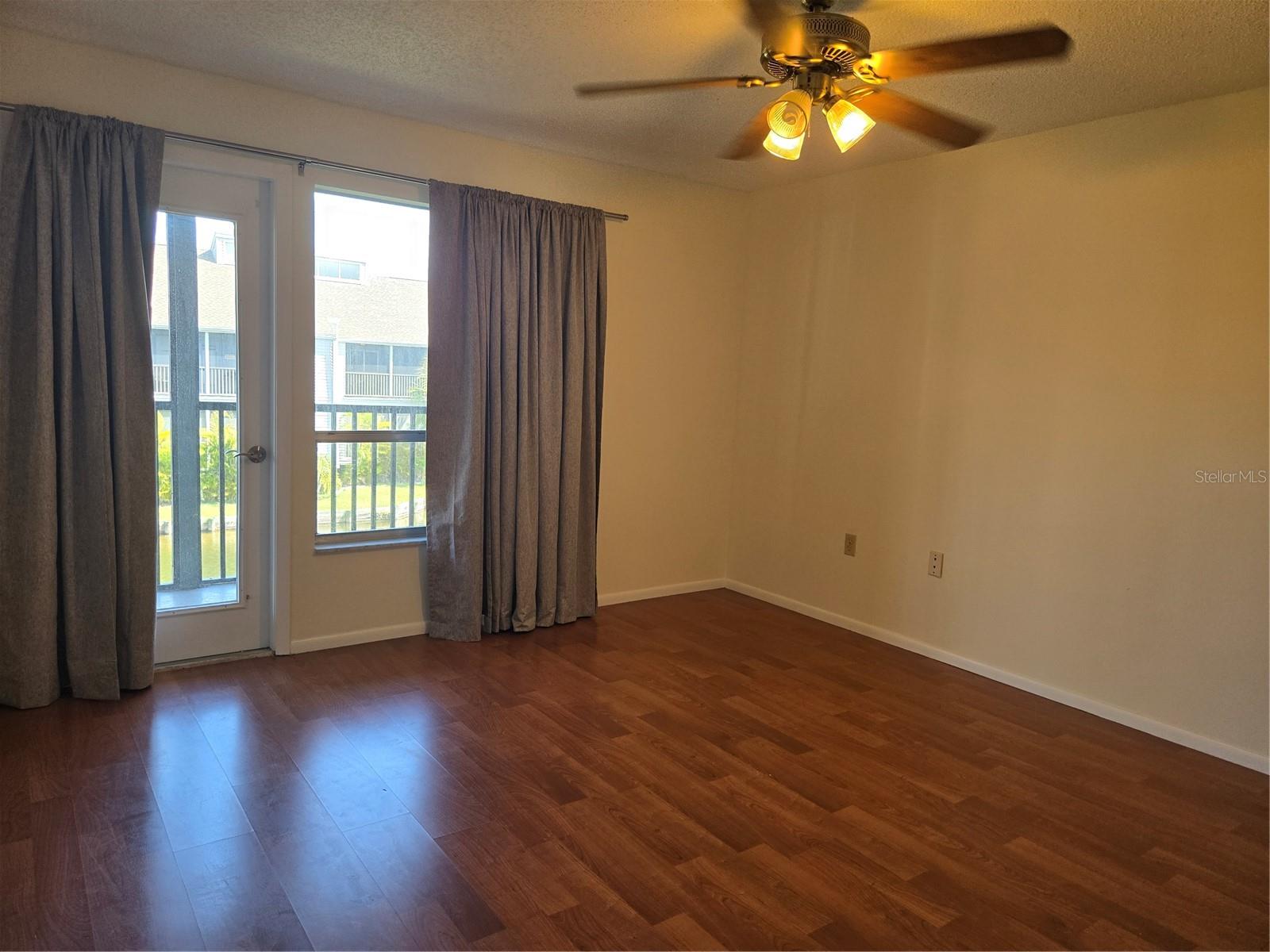 SAYBROOK MANOR - Residential