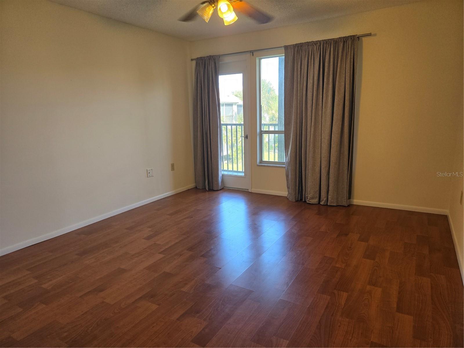 SAYBROOK MANOR - Residential